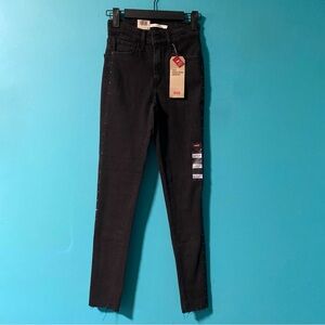 NWT Levi’s 24 Black 721 High Rise Studded Sides Skinny Jeans